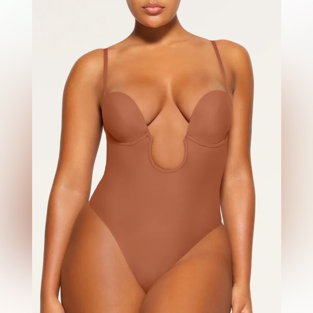 SKIMS Deep Plunge Shapewear Bodysuit NWOTSize 4X Bronze